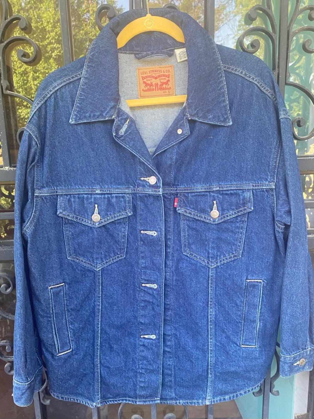 LEVI’S SIZE MEDIUM DENIM SHIRT JACKET IN MY VIBE ~ MEDIUM WASH RINSE - Picture 11 of 12